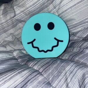Smiley Face Speakee